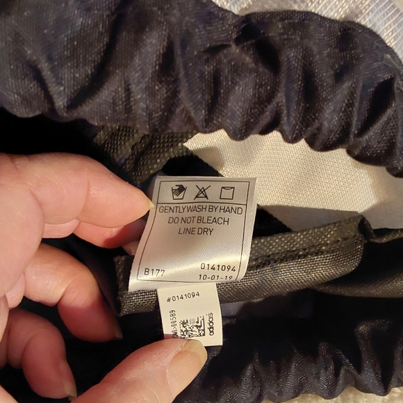 🌺 NEW ADIDAS Lightweight Poly Drawstring Backpack - Picture 12 of 12